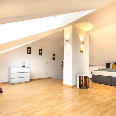 Apartment Blue Chili 99 - Grosszuegiges Loft Wlan Boxspringbett Bis 4 Pers Leipzig