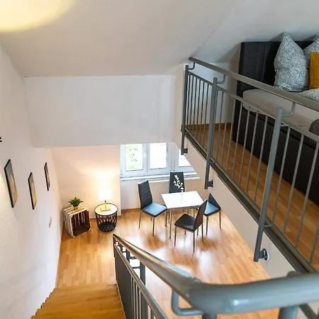 Blue Chili 99 - Grosszuegiges Loft Wlan Boxspringbett Bis 4 Pers Apartment *